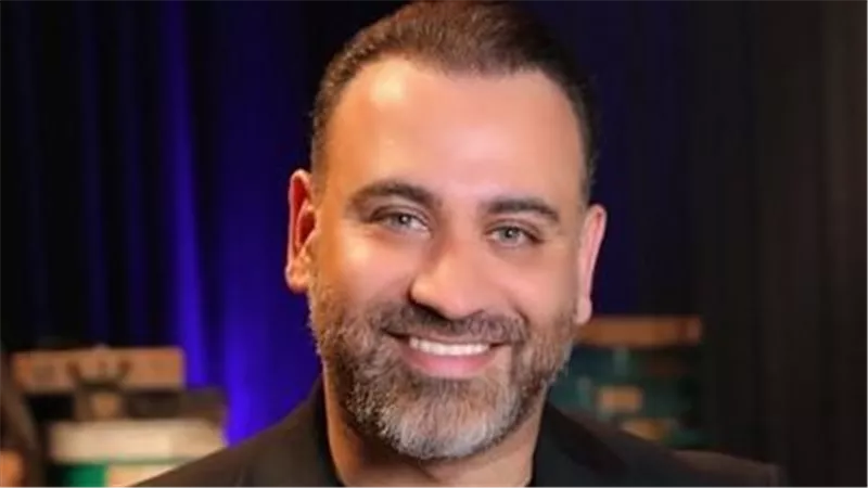 سياسي لبناني: من صنعوا «الخميني» يدقّون اليوم نعشه الأخير