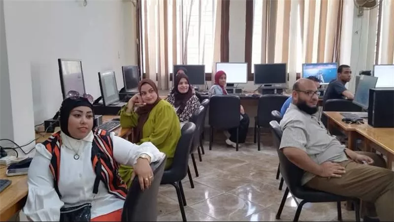 صحة أسيوط تنفذ برامج تدريبية على أساسيات الحاسب الآلي والفوتوشوب