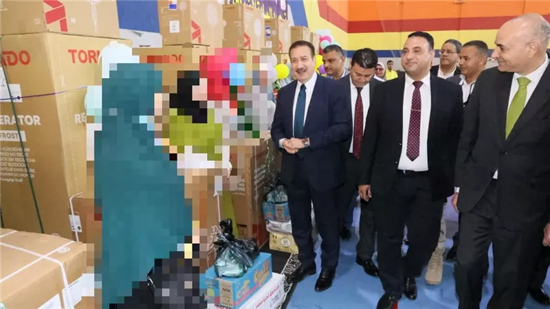 محافظ المنوفية: تسليم مساعدات مالية ولحوم وكراسي متحركة لــ 150حالة