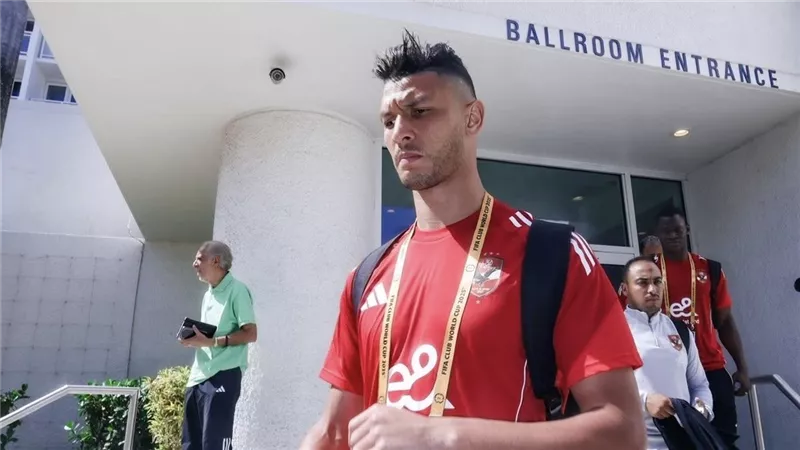فرنسا وبلجيكا .. الأهلي يبدأ تسويق أشرف داري في أوروبا