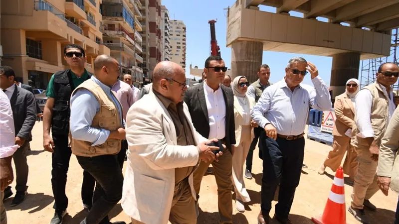  توسعة وتطوير كورنيش الإسكندرية وترميم واجهات بعض العقارات بالكورنيش