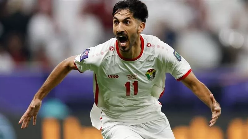 يزن النعيمات يفجر مفاجأة حول انتقاله إلى صفوف نادي الزمالك