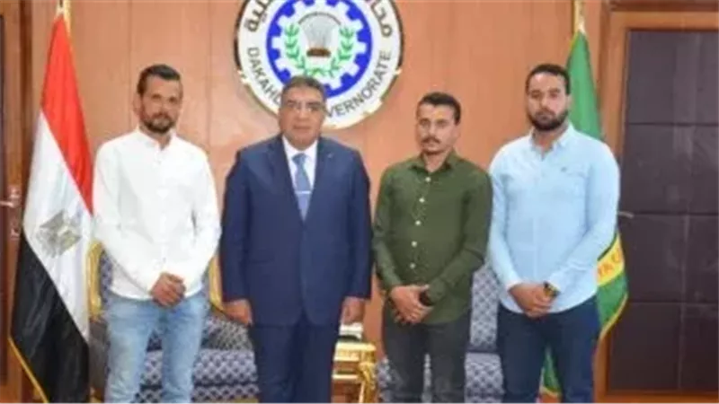 محافظ الدقهلية يُطلق اسم البطل سائق شاحنة البنزين على مدرسة إعدادية بقريته