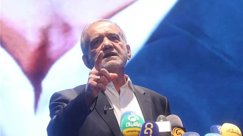 رئيس إيران: استمرار إسرائيل في عدوانها سيقابله ردا أشد وأقوى