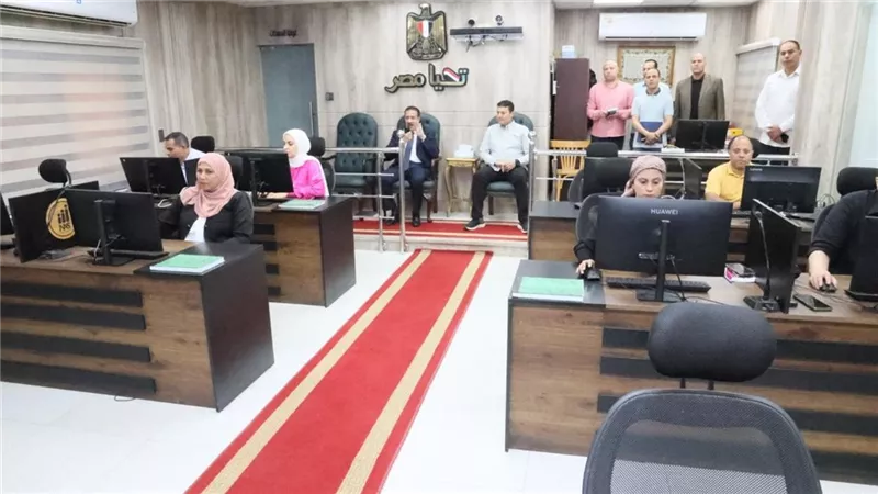 محافظ المنوفية يتابع امتحانات الثانوية العامة وانتظام الحالة العامة للجان