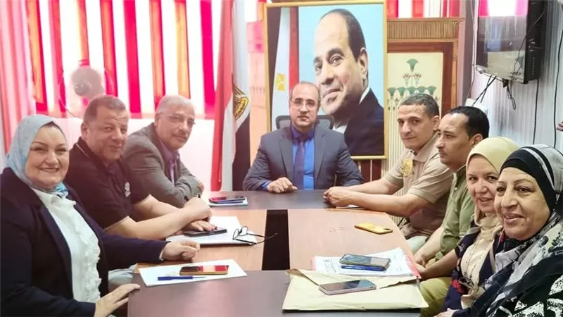 مدير تعليم المنوفية يتابع امتحانات الثانوية العامة من غرفة العمليات الرئيسية 