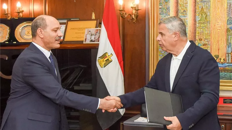 بالأسماء.. 32 طالبا أوائل الشهاده الإعدادية بالإسكندرية بينهم 9 مكفوفين 