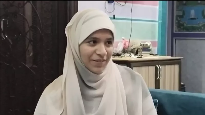 من مدرسة حكومية في كرموز.. قصة نجاح نيرة وليد في الشهادة الإعدادية
