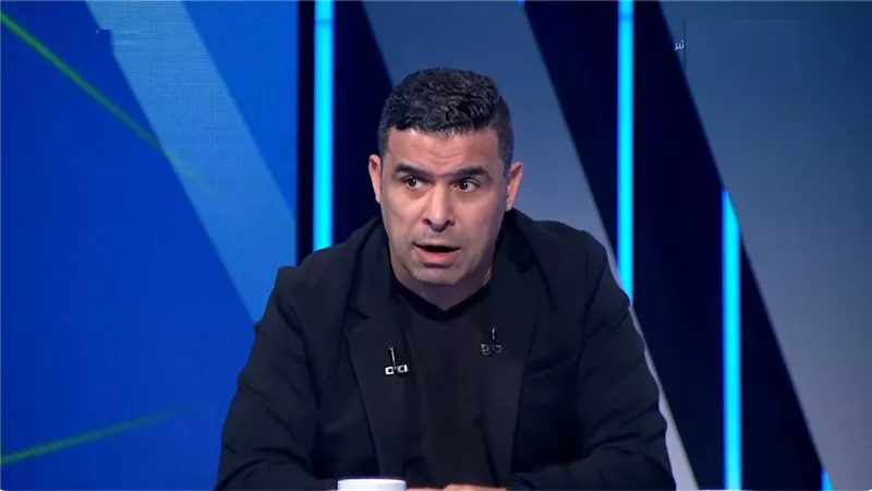 قبل القمة .. خالد الغندور: احذروا من ضعف المدير الفني للزمالك