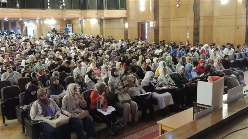  كلية طب قصر العيني تواصل ترسيخ ثقافة الوعي المجتمعي بين طلابها
