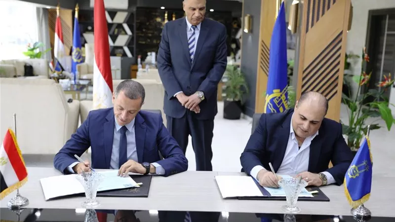 بروتوكول تعاون بين محافظة أسوان وقصور الثقافة بشأن استغلال مسرح “فوزى فوزى”