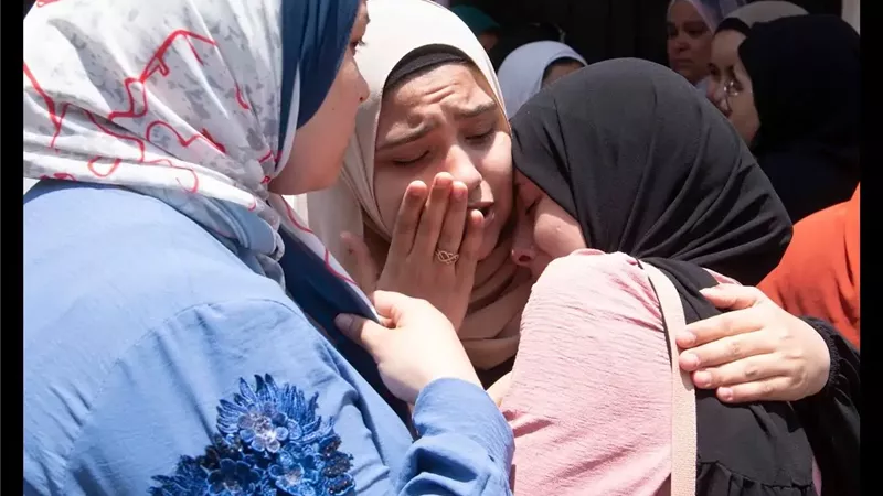 استشاري نفسي: الأبناء ليسوا مشاريع شخصية.. والنجاح مجرد «درجات»