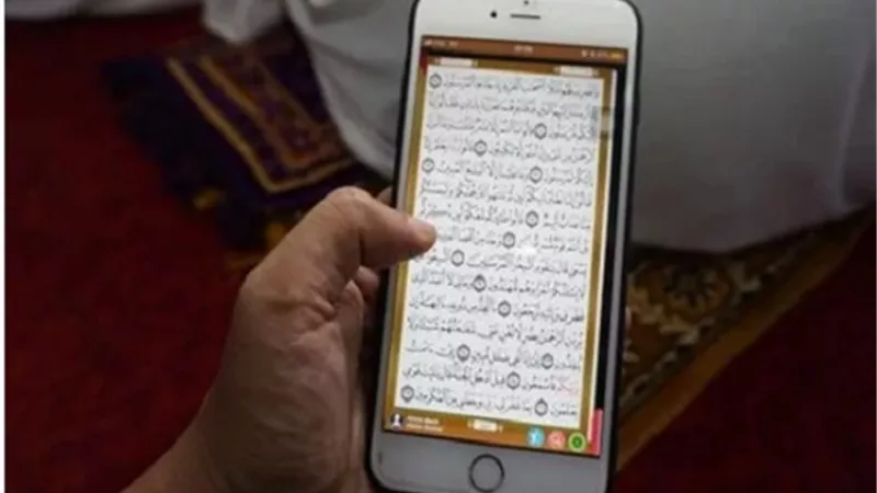 ما حكم سماع القرآن أثناء العمل؟.. دار الإفتاء توضح الحكم