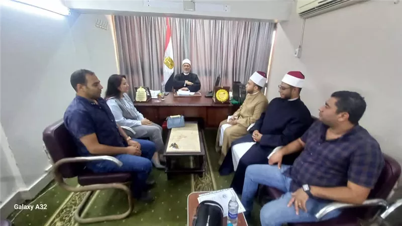 وكيل أوقاف بني سويف يستقبل أعضاء اتحاد «بشبابها» في مقر المديرية