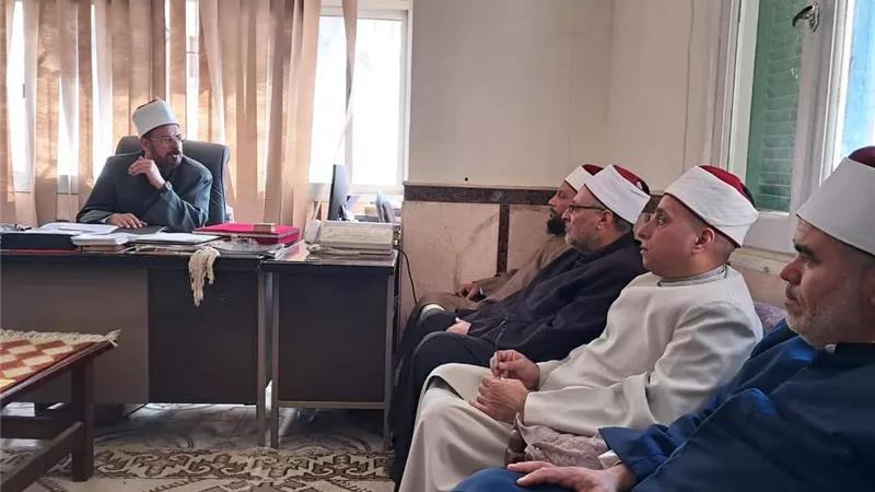استعدادا لاستقبال المصطافين.. وكيل أوقاف مطروح يوجّه بمضاعفة الجهود الدعوية 