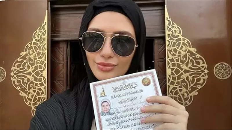 برسالة مؤثرة.. المغامرة الشهيرة «سيلينا» تعتنق الإسلام | صور