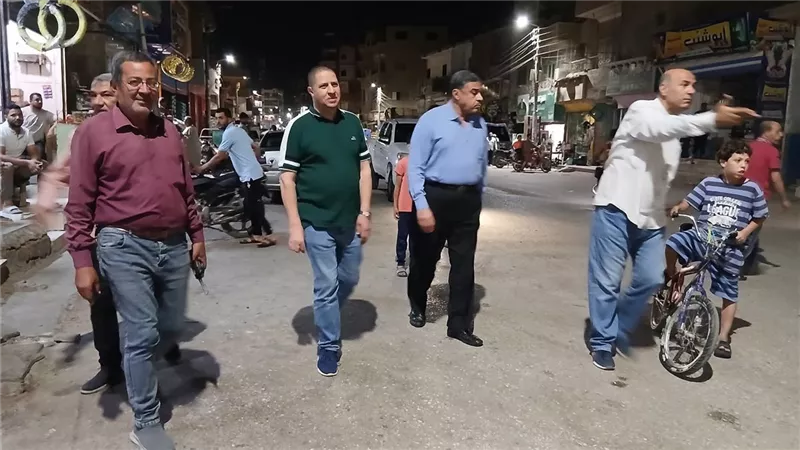 جولة ميدانية بالفيوم لمتابعة الالتزام بتوقيت غلق المحال التجارية