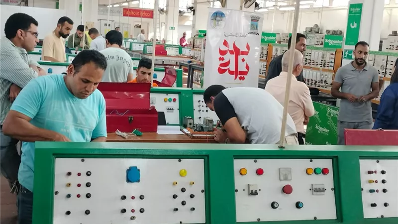 العمل: حصول 456 متدرب جديد على دورات مجانية من «الساليزيان»