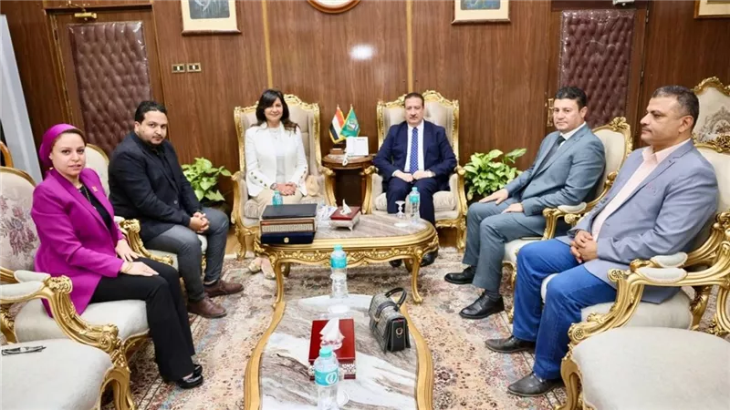 محافظ المنوفية يستقبل السفيرة نبيلة مكرم على لإطلاق مبادرة «إيد واحدة»