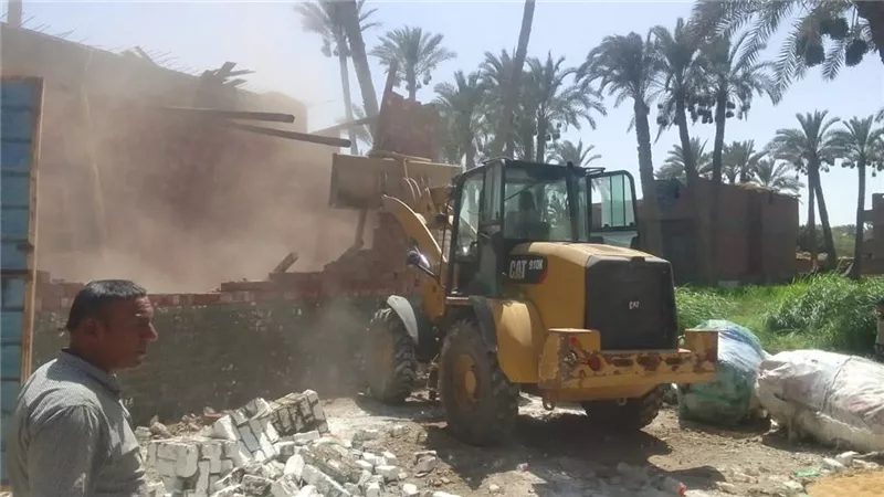 إزالة 27 حالة بناء مخالف وتعدٍّ على أملاك الدولة بقرى البدرشين