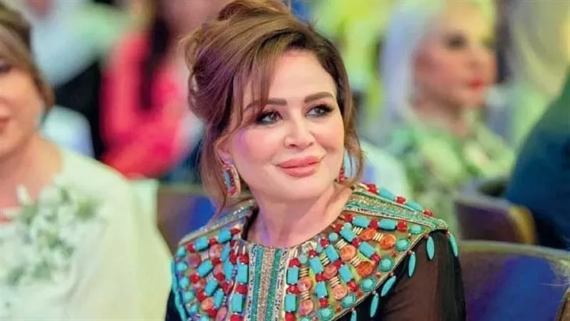  بعد عودة إلهام شاهين إلى مصر شقيقها يعبر عن سعادته ..ربنا نجاها 