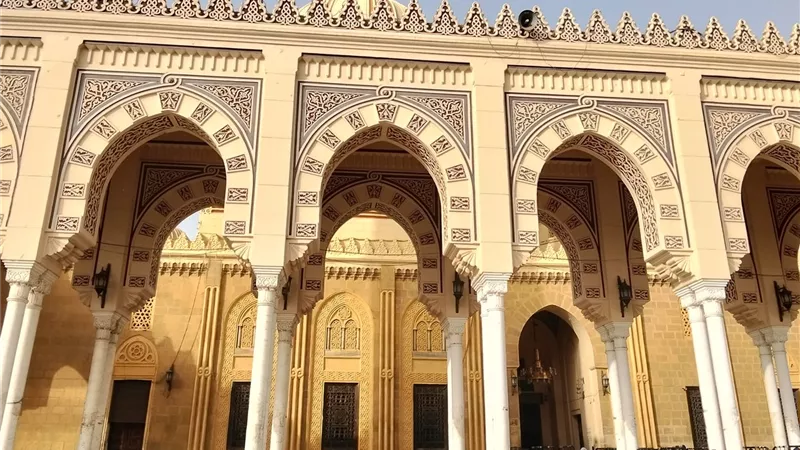 موجة الحر وامتحانات الثانوية تقلصان زوار مسجد السيد البدوي بطنطا