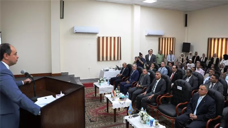 محافظ أسوان ومدير صندوق مكافحة الإدمان يتفقدان مركز العزيمة 