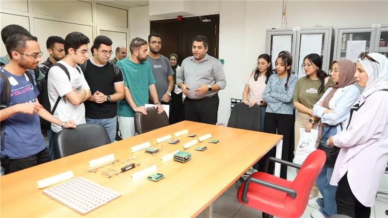 وكالة الفضاء المصرية تستقبل وفداً من طلاب كلية الهندسة بجامعة أسيوط