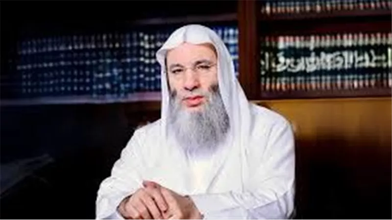 الحاجة سندس.. الداعية محمد حسان يتلقى العزاء في والدته اليوم بأكتوبر