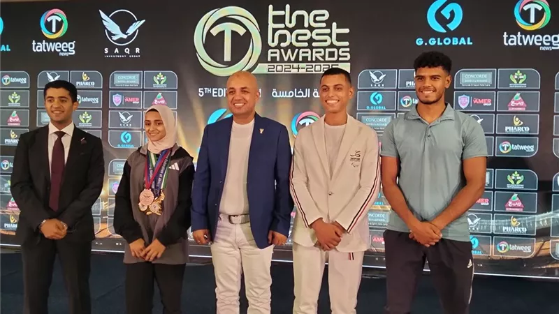 تكريم رموز الرياضة والإعلام والدبلوماسية في حفل «جائزة الأفضل»