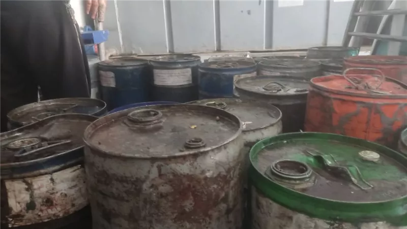 نصف طن دقيق و2079 عبوة مبيدات مجهولة المصدر في حملة تموينية بالفيوم