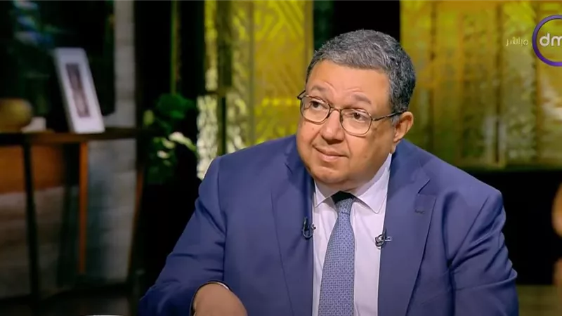 زياد بهاء الدين: السيطرة على التضخم وزيادة الأجور الطريق لتحسين مستوى المعيشة
