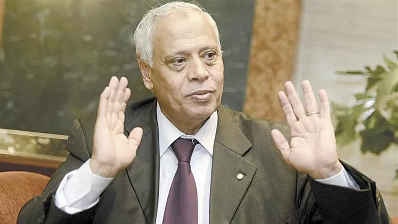 حمدي بخيت: تصريحات الاستخبارات الأمريكية تمهّد لضربة مرتبة ضد إيران 