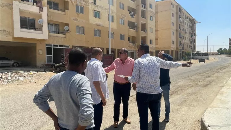 حملتان مكبرتان للنظافة ورفع الإشغالات بمدينة الشروق لتحسين المظهر الحضاري