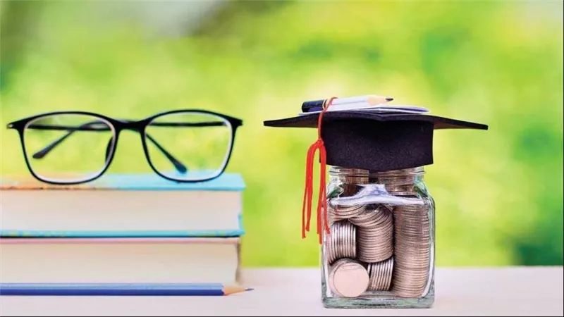 من الابتدائي للجامعة.. 4 بنوك توفر قروضًا تعليمية لتيسير المصاريف الدراسية