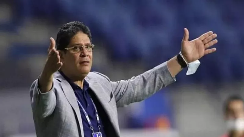 الزمالك يشكر أيمن الرمادي وجهازه المعاون ويعلن رحيله