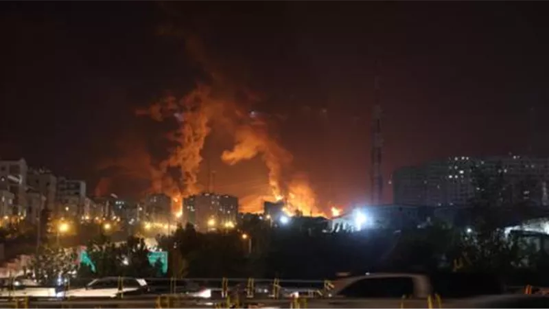 في الأسبوع الثاني من الحرب: قصف موقع نووي بأصفهان واغتيال قائد بارز في إيران
