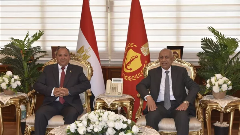 محافظ بورسعيد يستقبل رئيس الأكاديمية العربية للعلوم والتكنولوجيا والنقل البحري