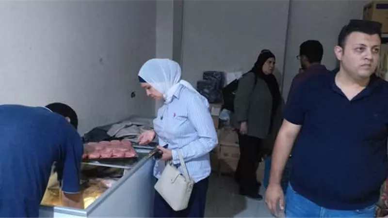 إعدام 15 كيلو لحوم ودواجن فاسدة ضمن حملات مراقبة الأسواق ببني سويف