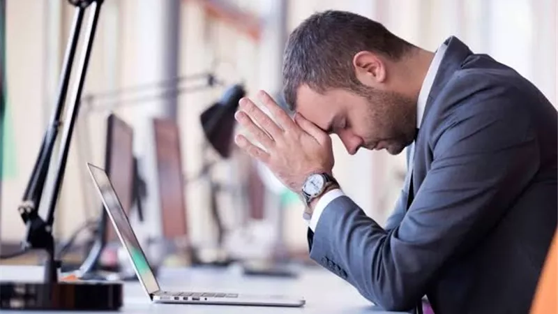 الصحة: توجه نصائح لرؤساء العمل نفسية العاملين ركيزة أساسية لنجاح بيئة العمل