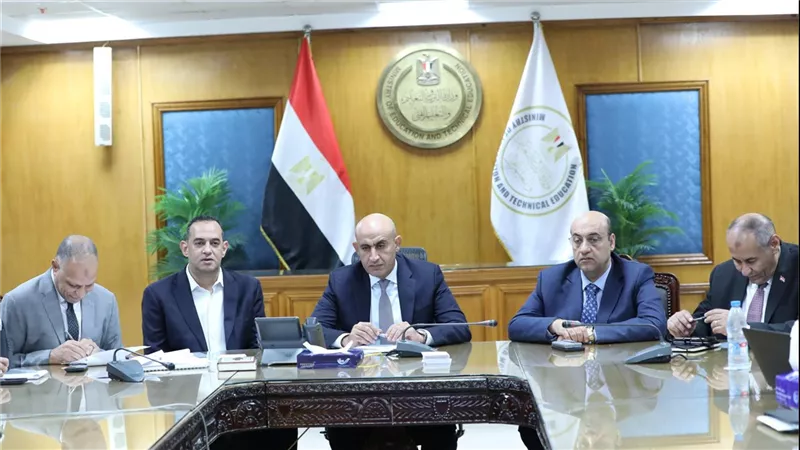 التعليم لرؤساء لجان امتحانات الثانوية: يجب إعطاء الطالب الوقت الكافي