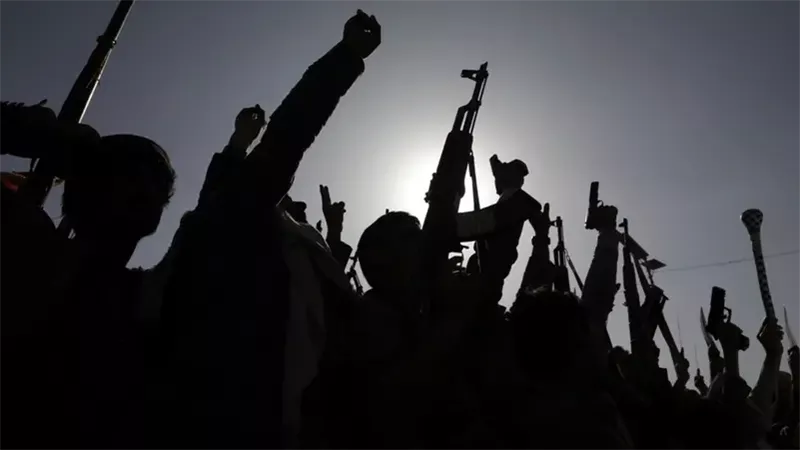 الحوثيون يتوعدون: الرد على الهجوم الأمريكي على إيران مسألة وقت فقط