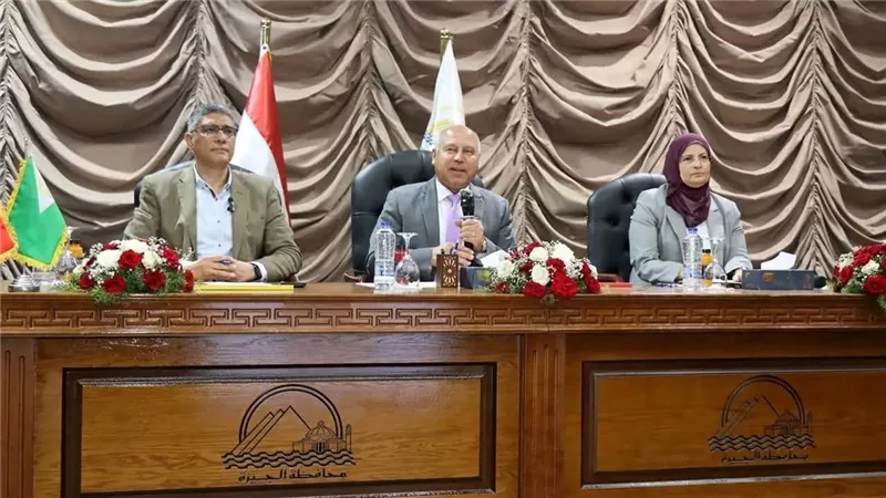 استجابة سريعة لشكاوى واستغاثات مستثمري المنطقة الصناعية بأبو رواش