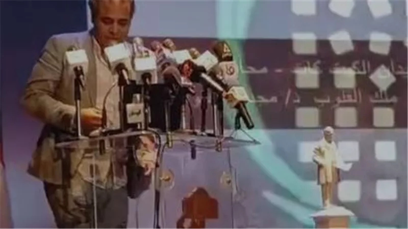 عصام درويش يكشف تفاصيل تصميم تمثال الدكتور مجدي يعقوب: «شرف كبير»
