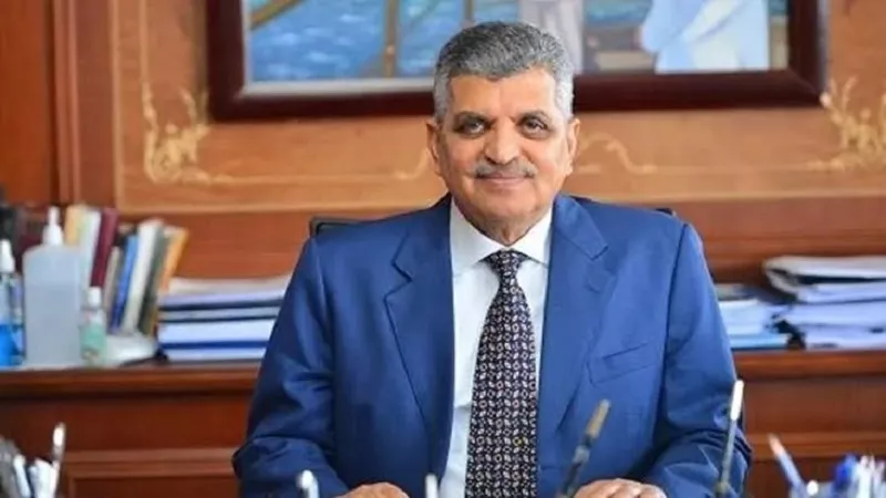 بوادر انفراجة في الملاحة.. أسامة ربيع يكشف تأثير الاتفاقات على قناة السويس