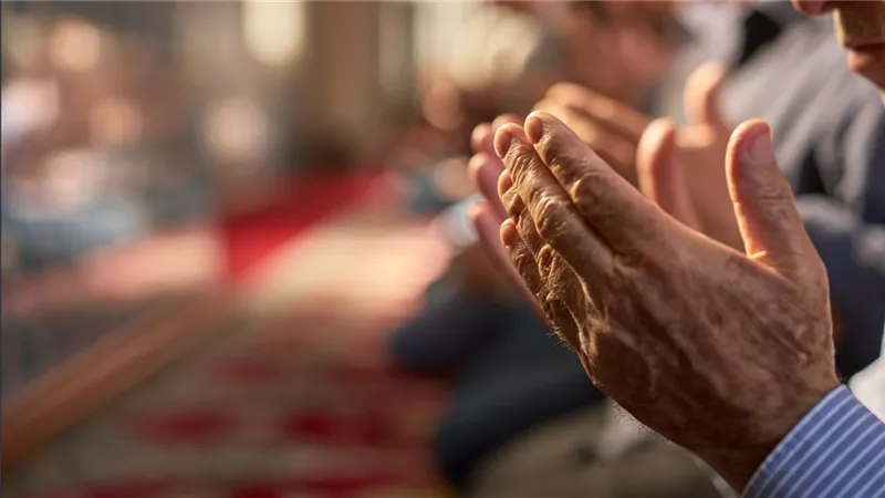 ما ضاقت إلا ما فرجت..أفضل أدعية الفرج لكل من ابتلي بالهم والحزن