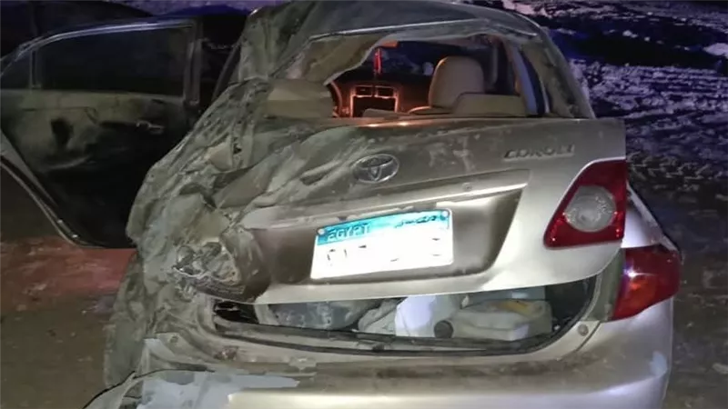 4 إصابات في حادث انقلاب سيارة بطريق العين السخنة             