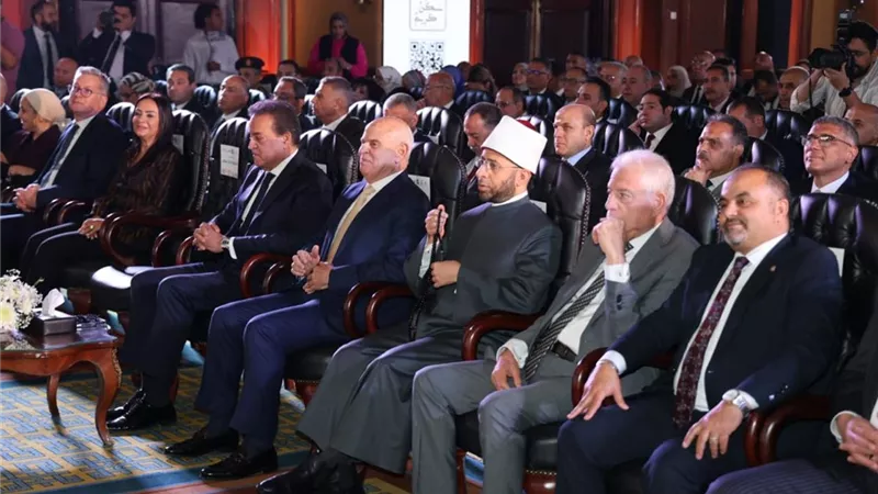 وزير الأوقاف يشارك في تدشين مبادرة المسئولية المجتمعية والسكن الكريم 