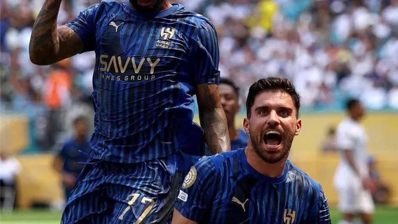مجموعة ريال مدريد: الهلال السعودي يصطدم بريد بول سالزبورج .. تشكيل الفريقين