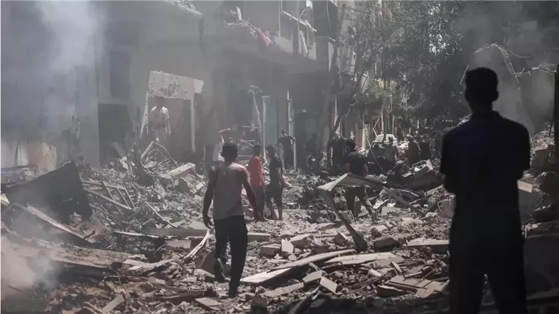 غزة.. مجزرة جديدة للاحتلال وسط خيام النازحين في النصيرات